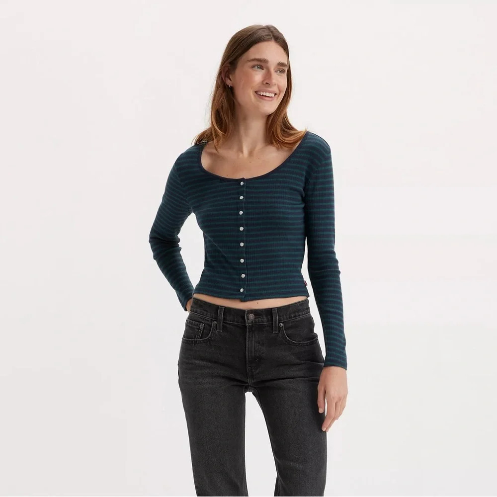 Levi’s Women’s LONG SLEEVE BRITT SNAP FRONT TOP Green and Navy Stripes Size XL